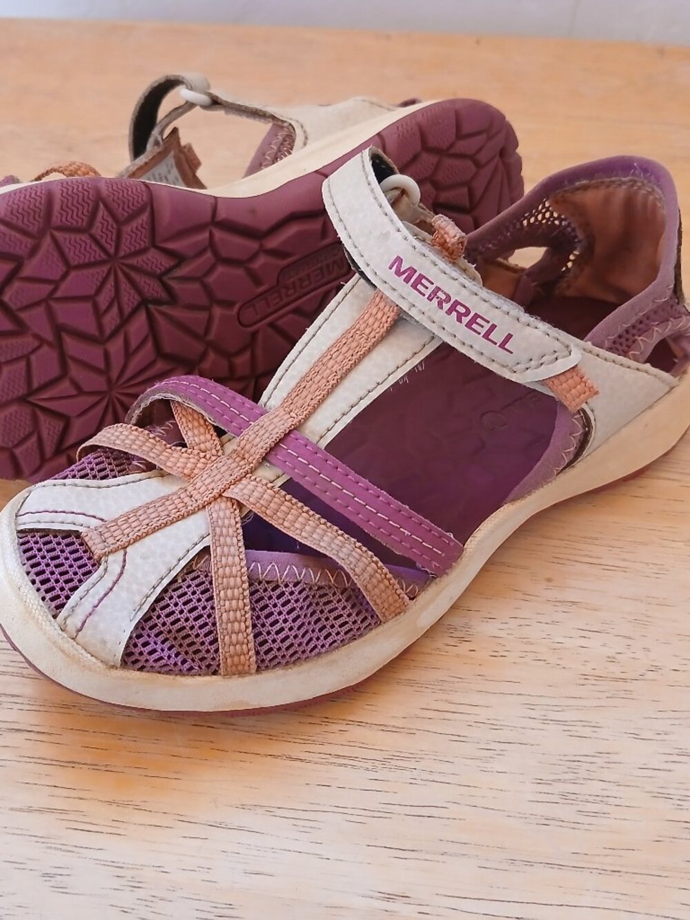 Merrell Dragonfly Sandals Size 1